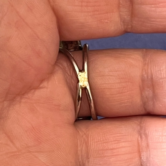 Sterling Silver Ring with Four Yellow Stones - Picture 8 of 10